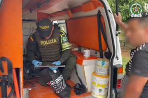 ¡Qué tal! Sujeto transportaba armas de fuego y municiones en una ambulancia a su paso por Coyaima