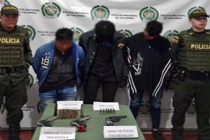 Capturaron tres sujetos con armas y munición en el barrio Pastrana de Herveo