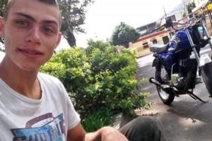 Murió Gabriel Stiven Díaz, al chocar violentamente contra otro competidor que se cruzó el separador