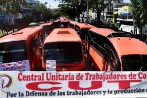 Gremios sindicales en paro de busetas