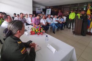 Policía se reunió con gerentes de transporte público en el Tolima 