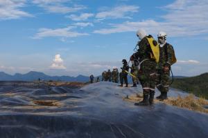 ¡Buena esa! Ejército Nacional, apoyo emergencia en relleno sanitario La Miel