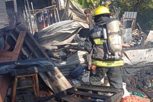 Tras las mal llamadas ‘quemas controladas’ se presentó incendio en un predio de la invasión de Villa Resistencia