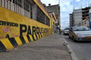 Parqueaderos públicos