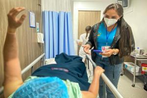 Dos heridas dejó explosión de bombas de helio en las canchas del ‘Atanasio’ en Mirolindo