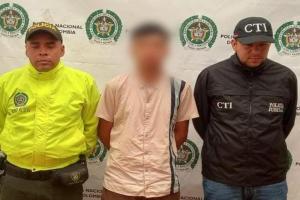 Con tan solo 19 años ya le figuraba orden de captura por acto sexual violento a un joven en Fresno