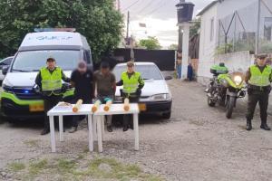 Dos sujetos llevaban encaletados 16 kilogramos de base de coca en el bómper de un vehículo a su paso por Saldaña