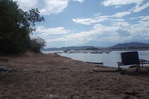Producción piscícola en el Huila en riesgo ante la disminución del agua en el embalse de Betania.