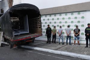 ¡Los pillaron! Cuatro sujetos capturados al intentar robar un ARA en el centro de Ibagué