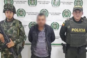 Ejército y Policía capturaron a alias ‘Richard’, requerido por el delito de concierto para delinquir en Herrera – Tolima