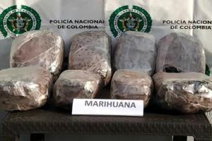 Capturaron a pasajero que llevaba en su maleta 12 kilogramos de marihuana sobre la vía a Cajamarca