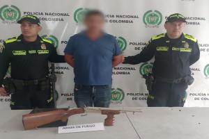 Sujeto se enloqueció y empezó a repartir bala en Ortega