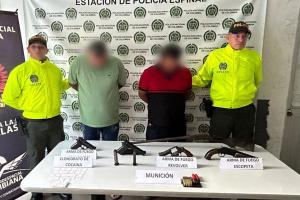 Tras sigiloso allanamiento capturaron dos sujetos con armas de fuego, traumáticas y estupefacientes en El Espinal