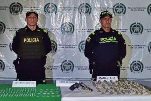 Aprehendieron a un menor con revólver, coca, marihuana y bazuco en Rovira
