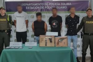 Capturaron cuatro sujetos, dos de ellos extranjeros tras robarse un camión en la vía a Saldaña