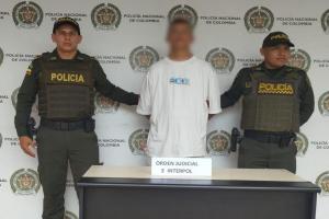 Capturaron en Chaparral a un sujeto que era requerido con circular azul de Interpol