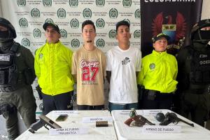 Con armamento y granadas capturaron a los alias ‘Veneco’ y ‘El Ecuatoriano’ en El Espinal