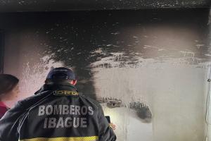 Incendio estructural en Santa Ana