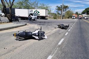 La vía cobró otra vida: grave accidente dejó un muerto y un herido