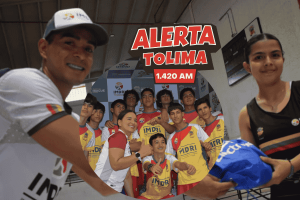 entrega de indumentaria a deportistas