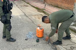 Policía desactivó explosivos dejados por subversivos en Tesalia