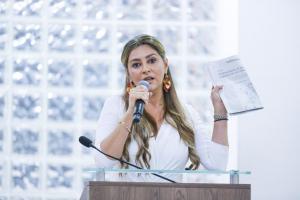 Gobernadora del Tolima creará mesa para enfrentar violencia política a mujeres