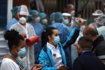 Vacunación contra la covid-19 en el Hospital de Kennedy en Bogotá