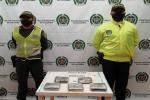 Hallaron 2 kilogramos de marihuana en un vehículo de servicio público en Fresno