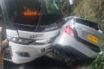 ¡Siniestro vial! Bus de Velotax colisionó contra particular en la vía a Cajamarca