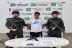 Andaba armado con una mini uzi y terminó capturado en el centro de Ataco